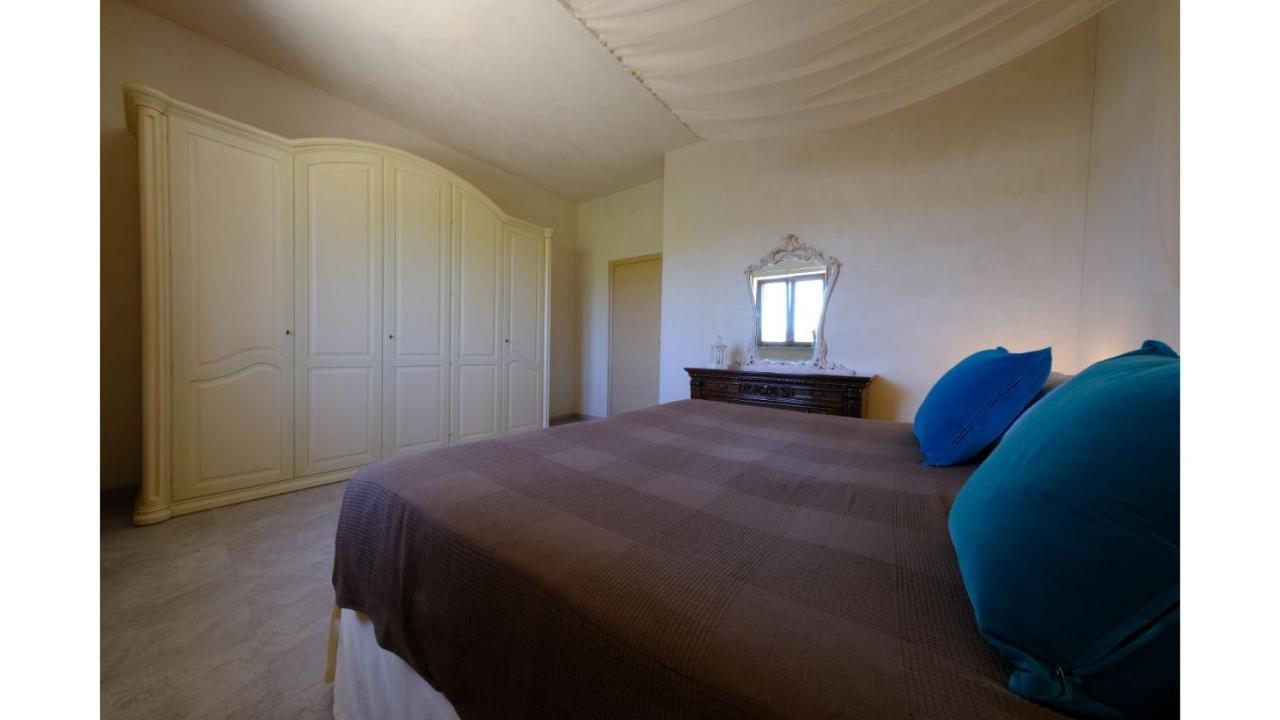 Tenuta Con Due Abitazioni Indipendenti Martina Franca Exterior photo